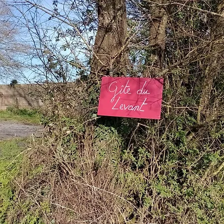 Du Levant Сasa de vacaciones Frossay